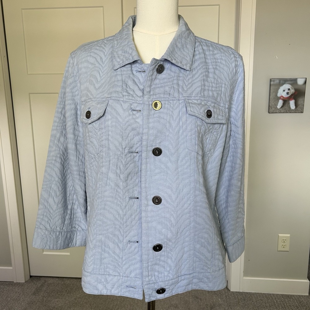 Chico's Size 2 Light Blue Textured Button-Front Jacket – NWOT (Size L 12/14)